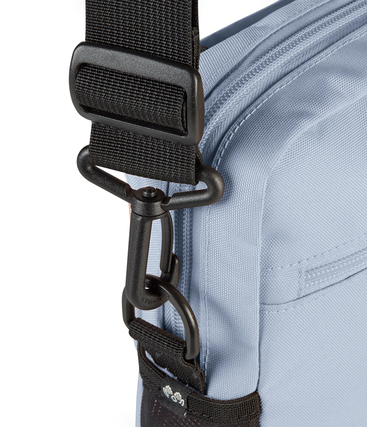 central-adaptive-crossbody-d4 JS0A7ZNB7G7-DET4.webp