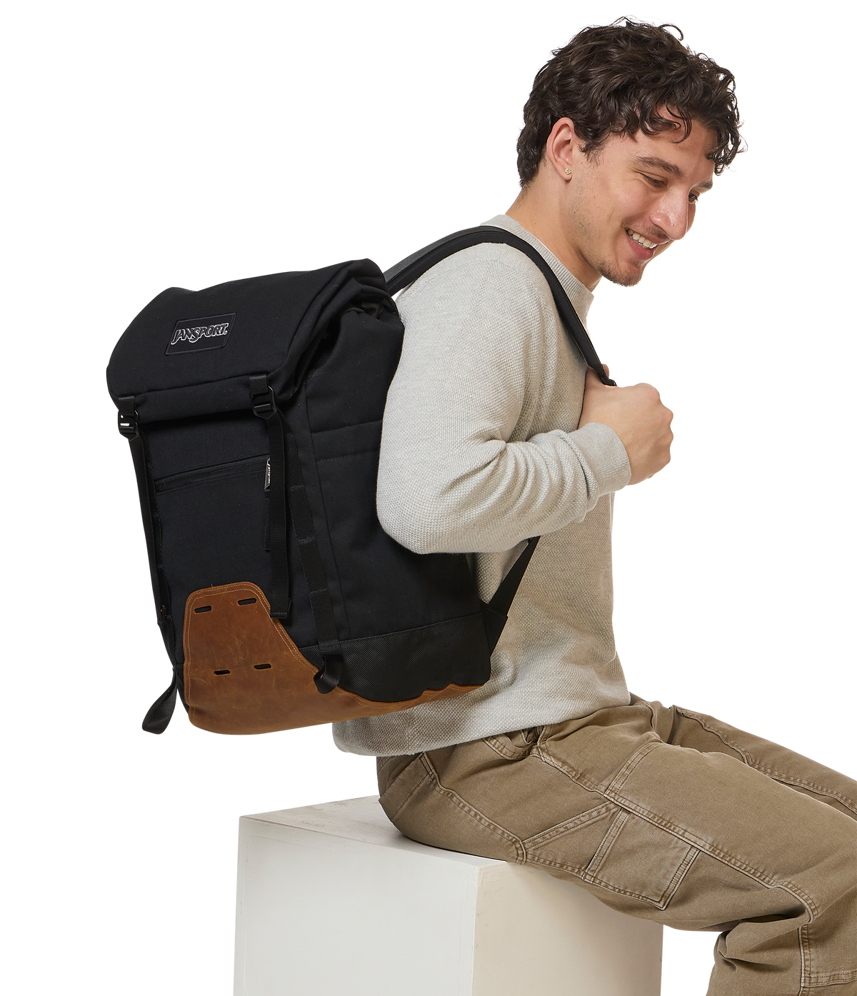 cruiser-rucksack-y3 JS0A86EP008-MODEL.png
