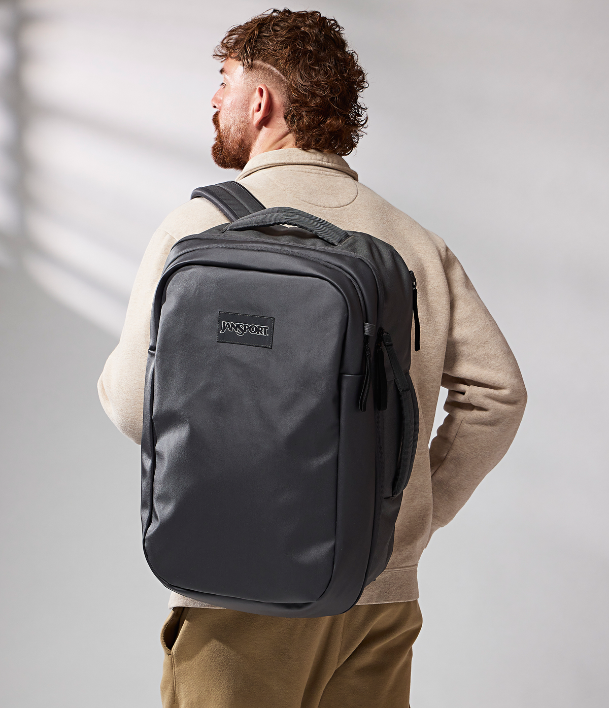 good-latitude-travel-pack-40l-m4 JS0A86EUDMX-MODEL.png